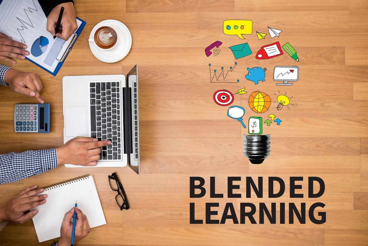 How Can I Use Superscript Blended Learning to Improve the Customer Experience in My Retail Store?
